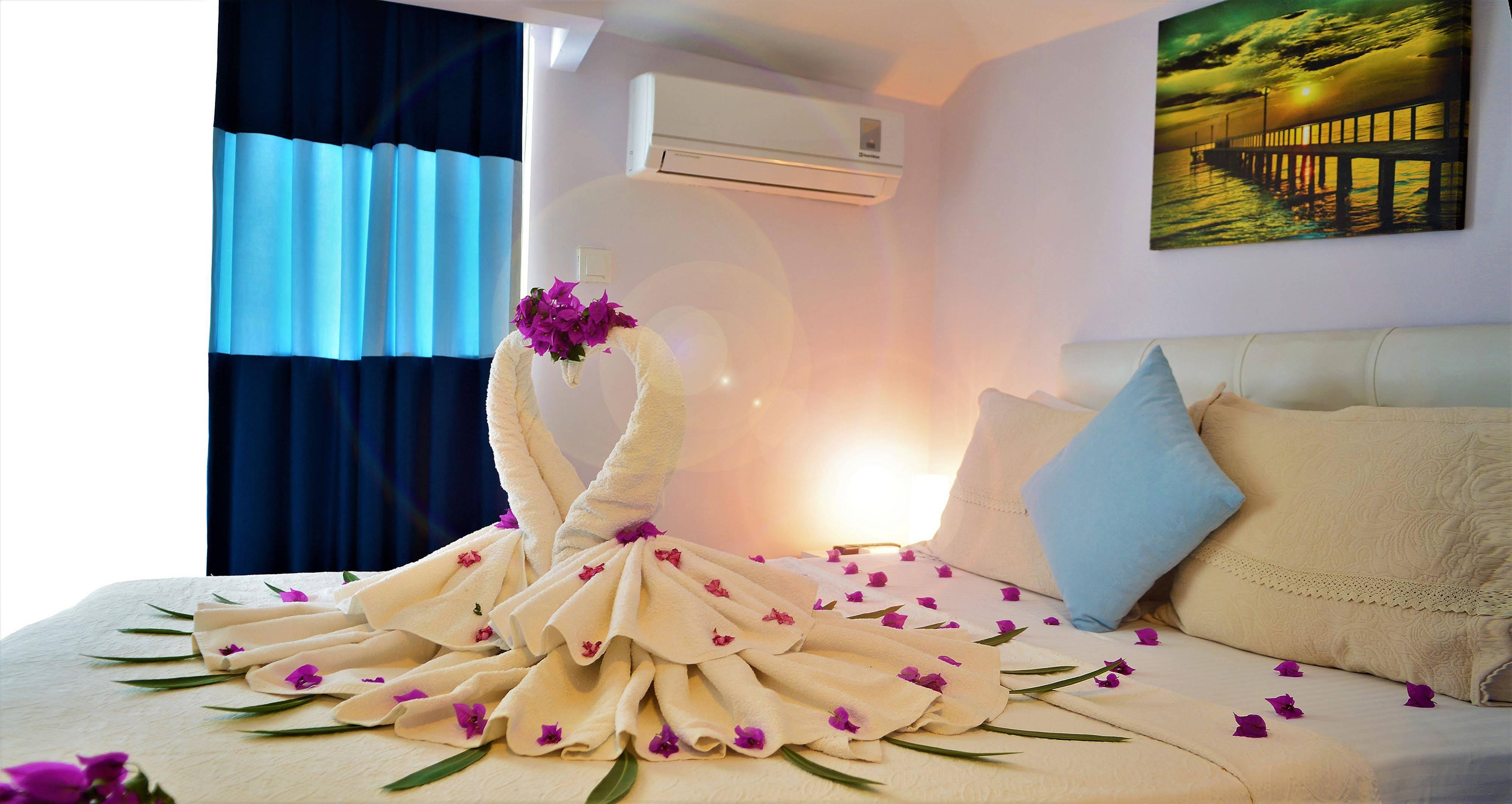 Gumuldur Mavi Deniz Hotel Extérieur photo