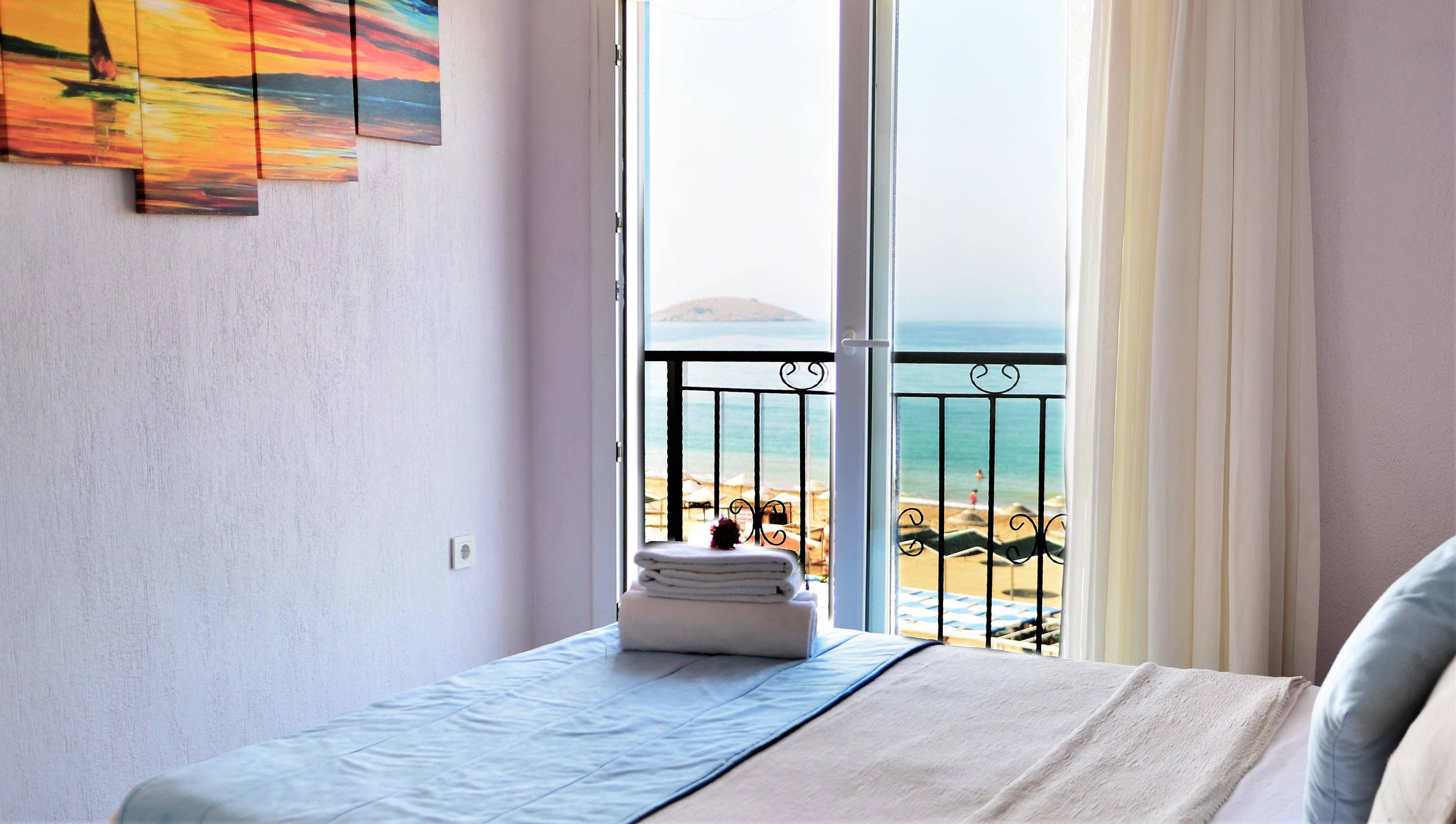 Gumuldur Mavi Deniz Hotel Extérieur photo